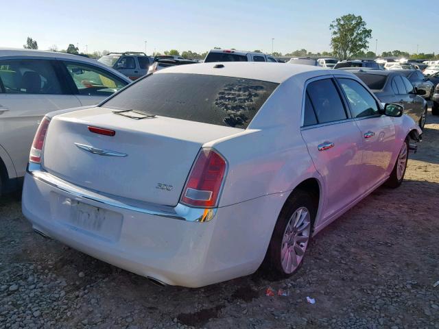 2C3CCAAG8EH377477 - 2014 CHRYSLER 300 WHITE photo 4