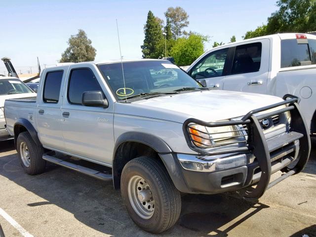 1N6ED27Y9YC354950 - 2000 NISSAN FRONTIER C SILVER photo 1