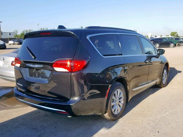 2C4RC1BG6HR763673 - 2017 CHRYSLER PACIFICA T BLACK photo 4