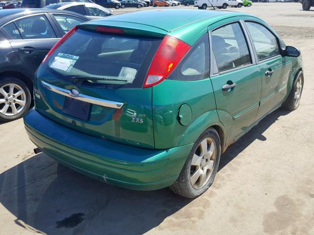 3FAFP37342R156087 - 2002 FORD FOCUS ZX5 GREEN photo 4