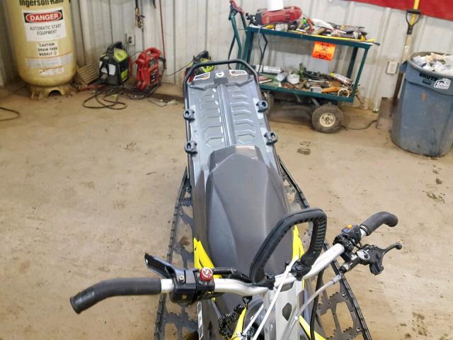 2BPSCEHA2HV000083 - 2017 SKI DOO SUMMIT SP BLACK photo 6