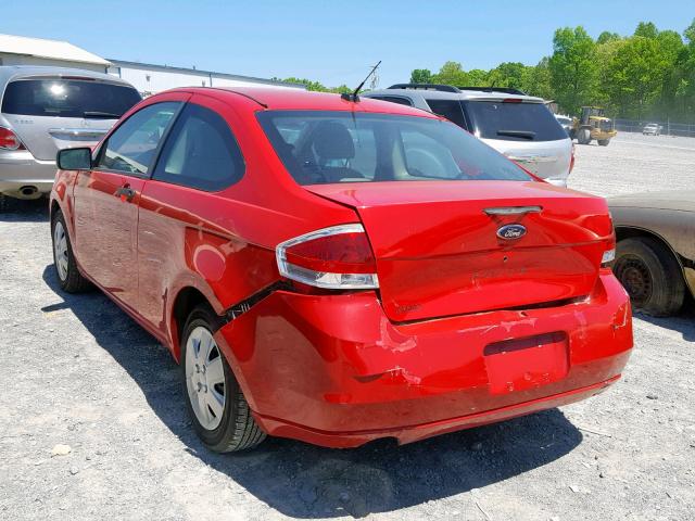 1FAHP32N68W128038 - 2008 FORD FOCUS S/SE RED photo 3