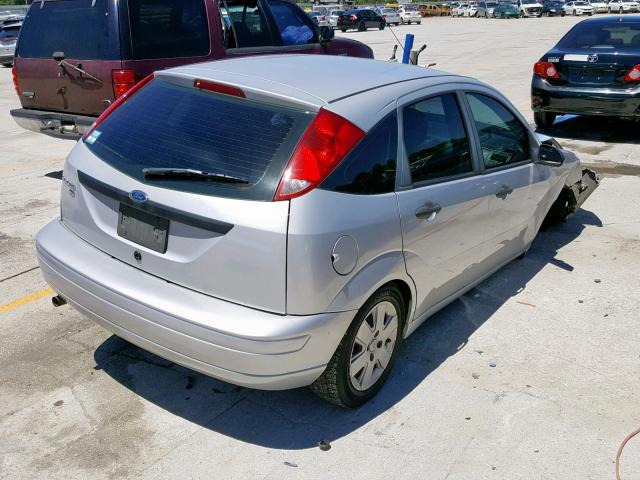 1FAHP37N27W328535 - 2007 FORD FOCUS ZX5 SILVER photo 4