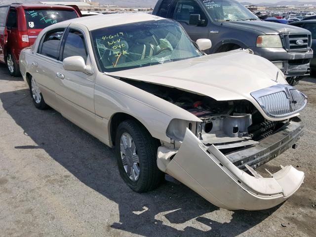 1LNHM83WX3Y645147 - 2003 LINCOLN TOWN CAR C BEIGE photo 1