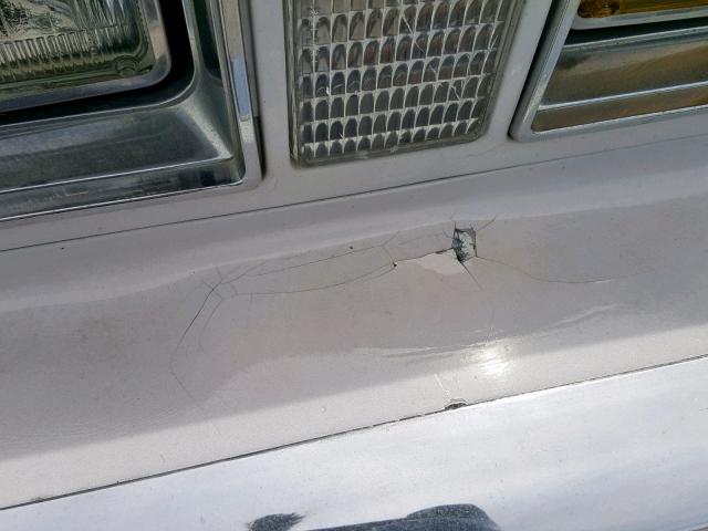 2J57P7A240797 - 1977 PONTIAC GRAND PRIX 白色 照片 9