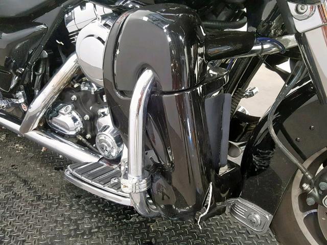 1HD1KB4317Y686588 - 2007 HARLEY-DAVIDSON FLHX CALIF BLACK photo 17