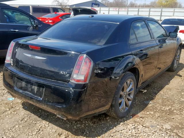 2C3CCAGGXEH255730 - 2014 CHRYSLER 300 S BLACK photo 4