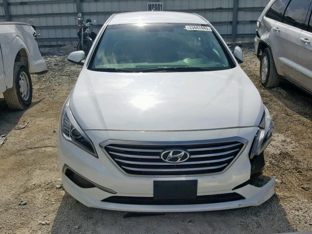 5NPE24AF0GH316103 - 2016 HYUNDAI SONATA SE WHITE photo 9