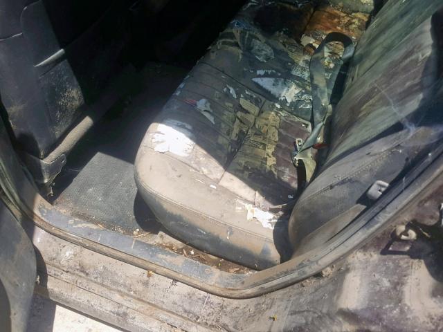 1G2WR52172F170427 - 2002 PONTIAC GRAND PRIX BURGUNDY photo 9