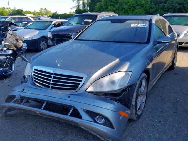 WDDNG71X97A109010 - 2007 MERCEDES-BENZ S 550 SILVER photo 2