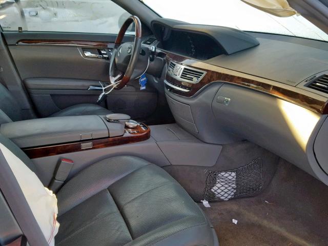 WDDNG71X97A109010 - 2007 MERCEDES-BENZ S 550 SILVER photo 5