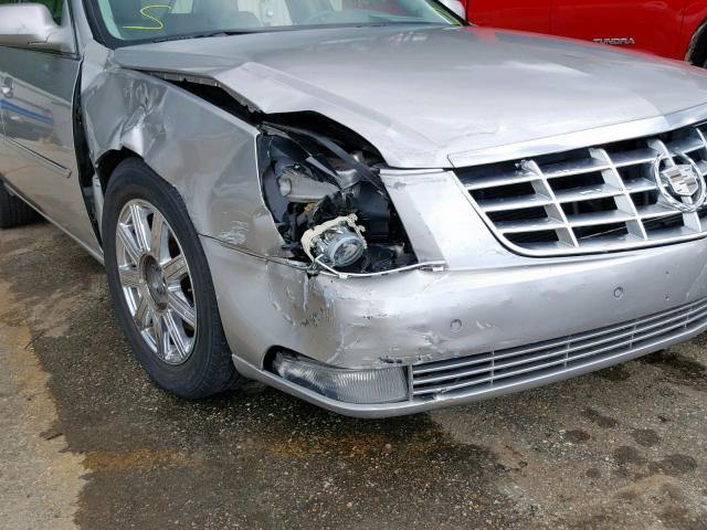 1G6KD57Y27U214483 - 2007 CADILLAC DTS SILVER photo 10