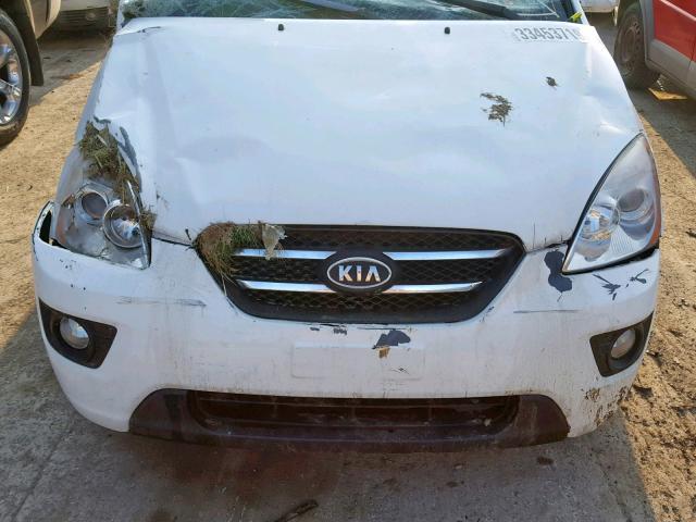 KNAFG526087169598 - 2008 KIA RONDO LX WHITE photo 7