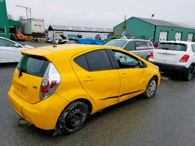 JTDKDTB30E1082156 - 2014 TOYOTA PRIUS C YELLOW photo 4