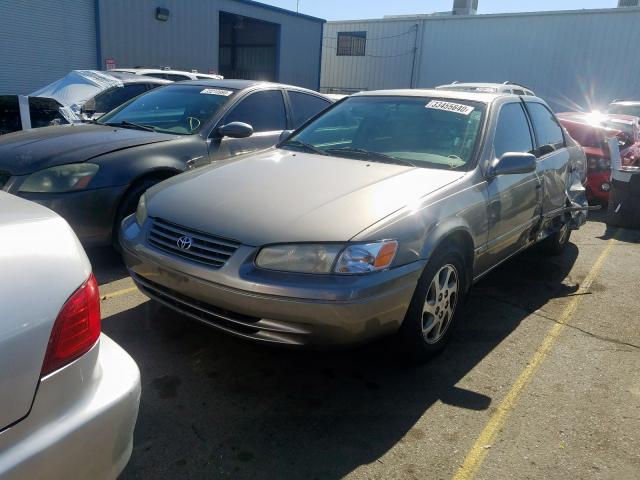 JT2BF28K5W0090837 - 1998 TOYOTA CAMRY LE  photo 2