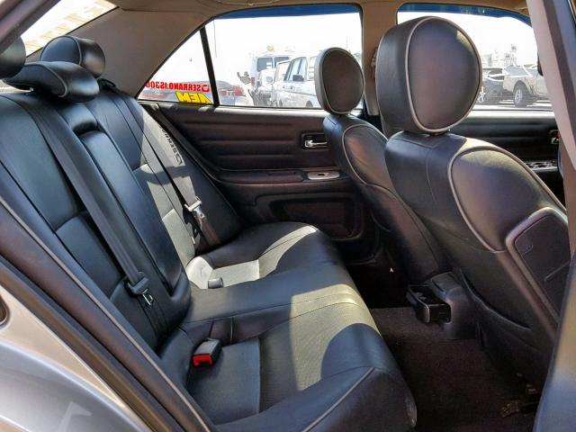 JTHBD192840090395 - 2004 LEXUS IS 300 SILVER photo 6