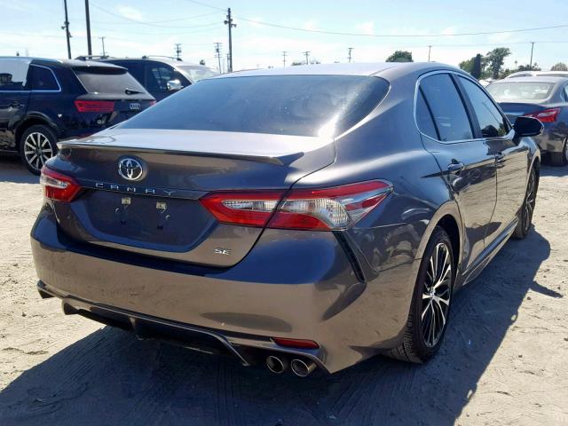 4T1B11HK7JU659863 - 2018 TOYOTA CAMRY L GRAY photo 4