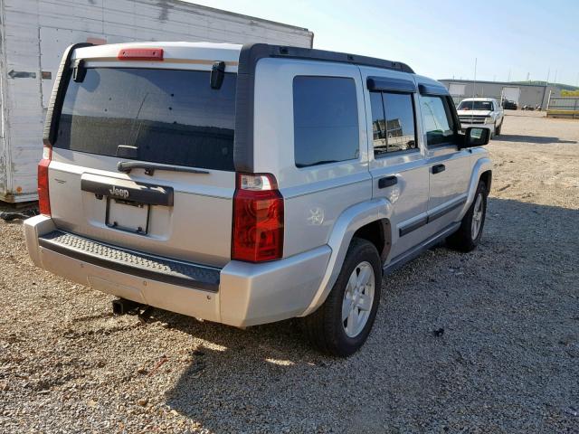 1J8HH48K26C233788 - 2006 JEEP COMMANDER SILVER photo 4