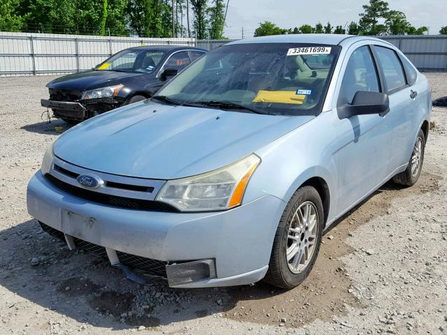 1FAHP34N88W162141 - 2008 FORD FOCUS S/SE BLUE photo 2