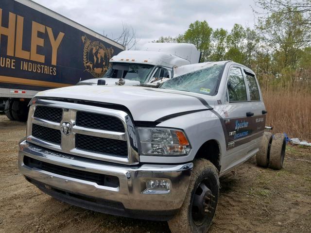 3C7WRTCJ8FG662311 - 2015 RAM 3500 WHITE photo 2