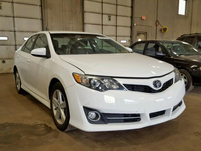 4T1BF1FK4EU311755 - 2014 TOYOTA CAMRY L 白色 照片 1