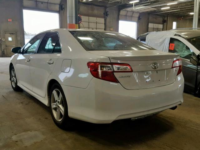 4T1BF1FK4EU311755 - 2014 TOYOTA CAMRY L 白色 照片 3