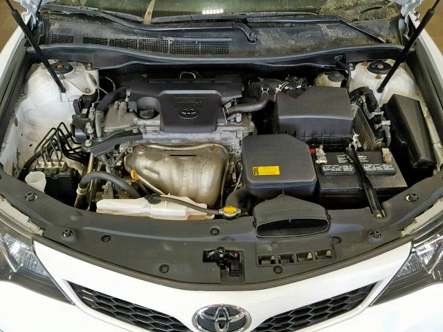 4T1BF1FK4EU311755 - 2014 TOYOTA CAMRY L 白色 照片 7