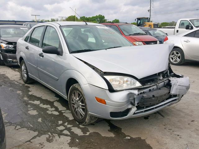 1FAFP34N17W250650 - 2007 FORD FOCUS ZX4 SILVER photo 1