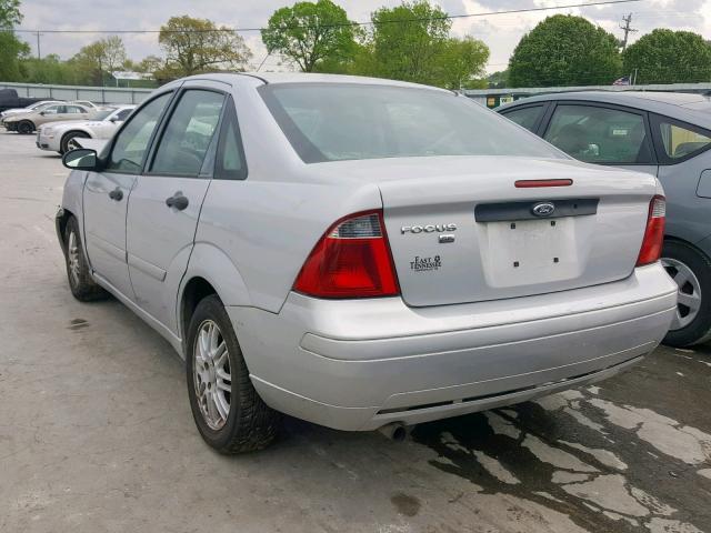 1FAFP34N17W250650 - 2007 FORD FOCUS ZX4 SILVER photo 3