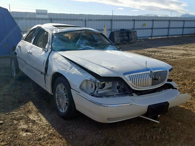 1LNHM83V36Y646300 - 2006 LINCOLN TOWN CAR D WHITE photo 1