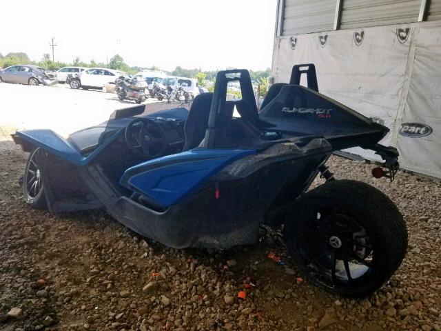 57XAARFA5J8129819 - 2018 POLARIS SLINGSHOT BLUE photo 3