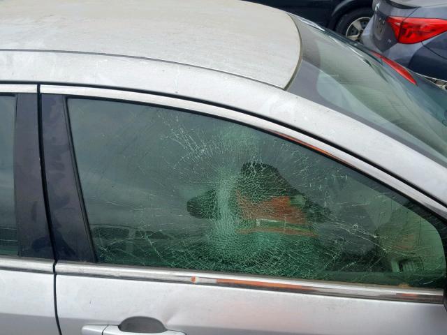 1G1ZA5EK4A4141992 - 2010 CHEVROLET MALIBU LS SILVER photo 9