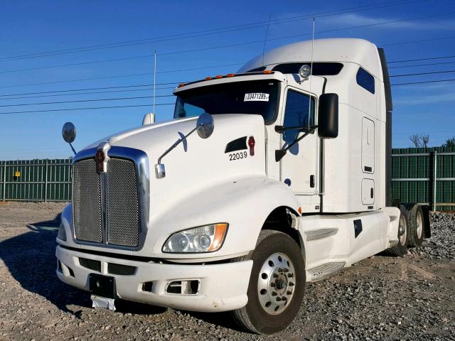 1XKADP9X0CJ337501 - 2012 KENWORTH CONSTRUCTI WHITE photo 2