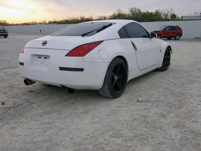 JN1AZ34D44T153528 - 2004 NISSAN 350Z COUPE WHITE photo 4