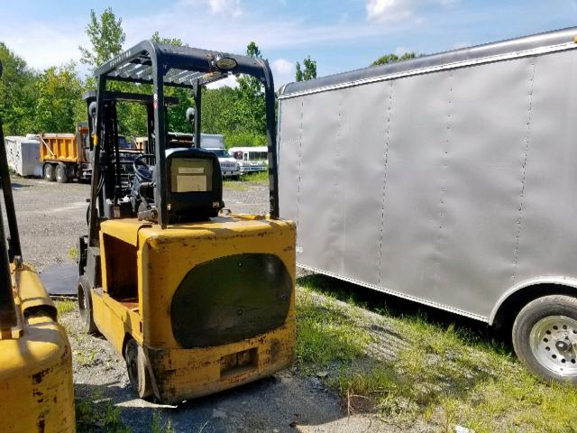 0000000A3EC340418 - 2002 CATE FORKLIFT YELLOW photo 4