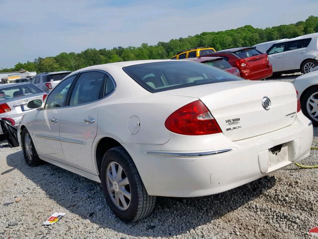 2G4WD582981195092 - 2008 BUICK LACROSSE C WHITE photo 3