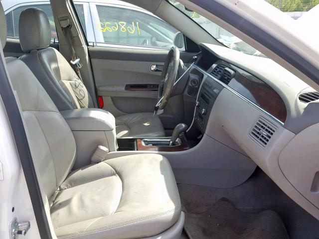 2G4WD582981195092 - 2008 BUICK LACROSSE C WHITE photo 5