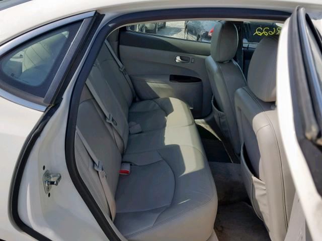 2G4WD582981195092 - 2008 BUICK LACROSSE C WHITE photo 6