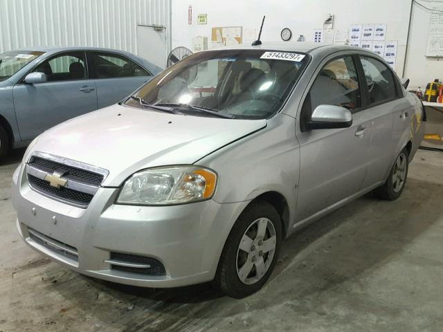 KL1TD56E09B336029 - 2009 CHEVROLET AVEO LS SILVER photo 2