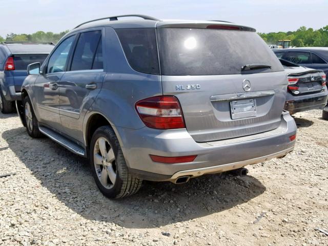 4JGBB5GB9BA641583 - 2011 MERCEDES-BENZ ML 350 SILVER photo 3