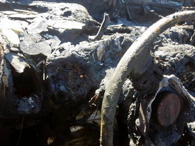 JTKDE167360126674 - 2006 TOYOTA SCION TC GRAY photo 8