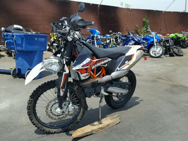 VBKLET402JM713274 - 2018 KTM 690 ENDURO TWO TONE photo 2