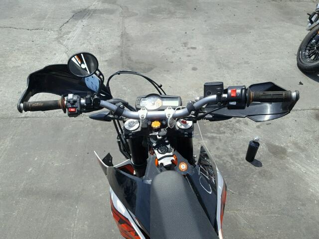 VBKLET402JM713274 - 2018 KTM 690 ENDURO TWO TONE photo 5