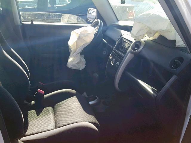 JTLKT324X50213583 - 2005 TOYOTA SCION XB 白色 照片 5