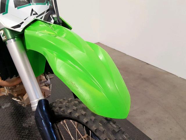 JKBKXTAC8JA012879 - 2018 KAWASAKI KX252 A GREEN photo 11