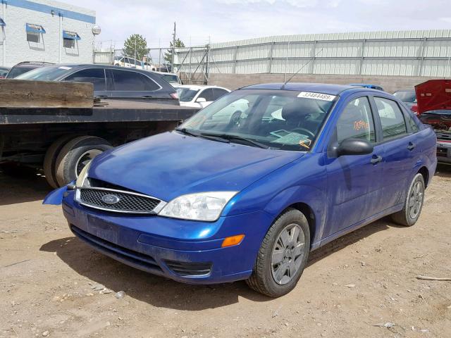 1FAFP34N36W109691 - 2006 FORD FOCUS ZX4 BLUE photo 2