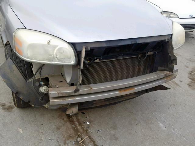 1GNDV23L75D274470 - 2005 CHEVROLET UPLANDER L 银色 照片 9