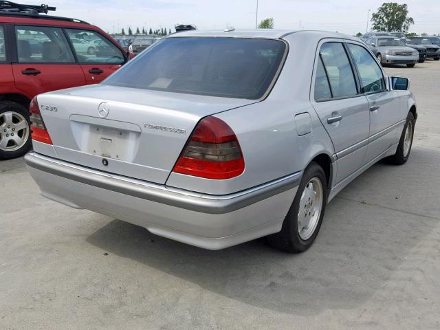 WDBHA24G4YF933040 - 2000 MERCEDES-BENZ C 230 SILVER photo 4