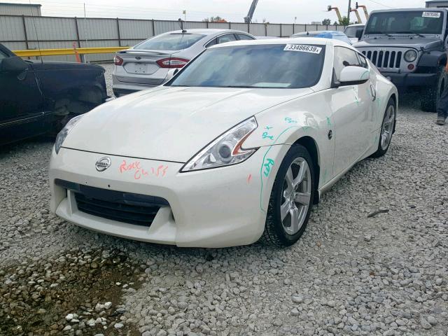 JN1AZ4EH6BM554013 - 2011 NISSAN 370Z BASE WHITE photo 2