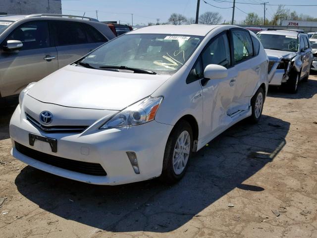 JTDZN3EU5D3246276 - 2013 TOYOTA PRIUS V WHITE photo 2